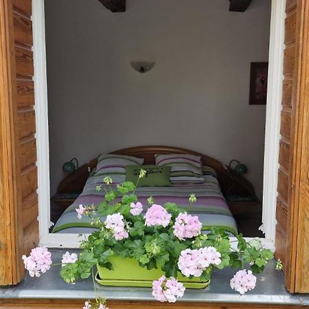 Honfleur A Deux Bed & Breakfast Bagian luar foto